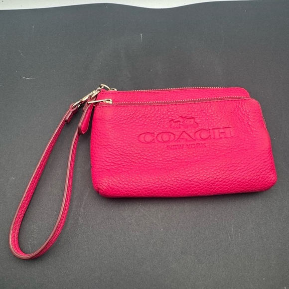 Coach Pink Leather Wristlet very clean tiny spot - Picture 1 of 5